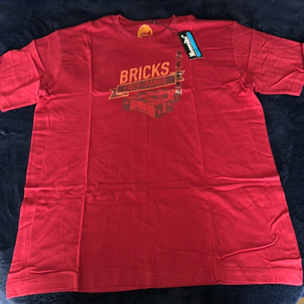Moosejaw Mountaineering XXL Bricks Free Range T-Shirt XXL.  Brand New.  Maroon.